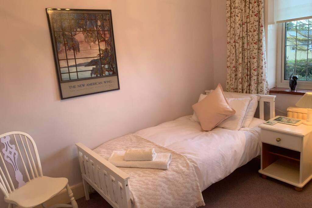Hectors House Comfortable 4 Bed House In Mature Gardens Yelverton Eksteriør billede